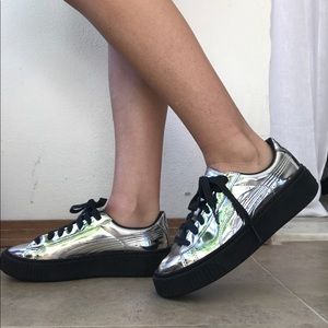 Puma metallic sneaker